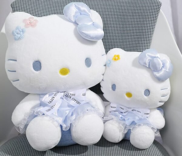 دمية Hello Kitty رمادي للأطفال – تصميم هادئ وملمس ناعم